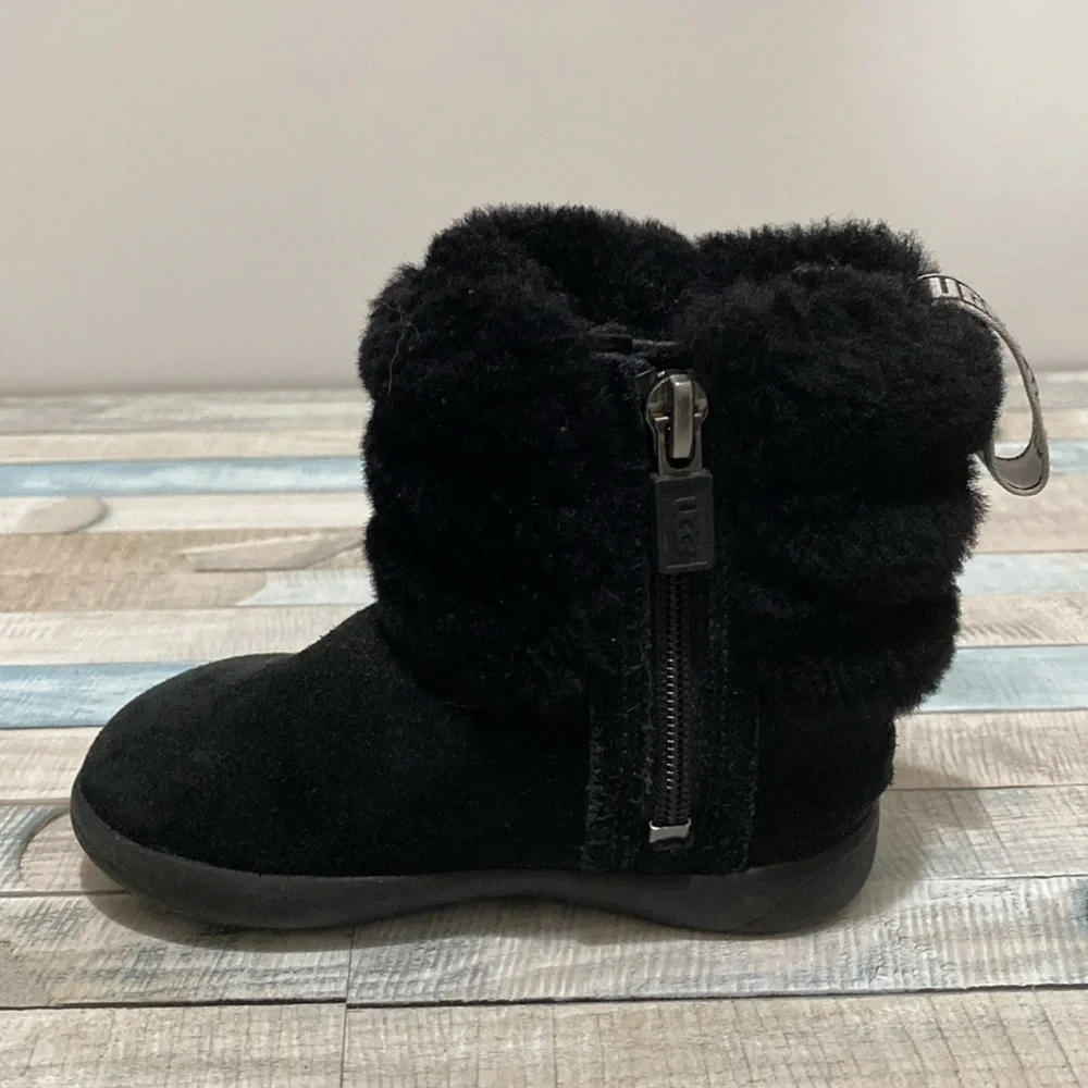 Ugg Toddler Mini Quilted Fluff Boots